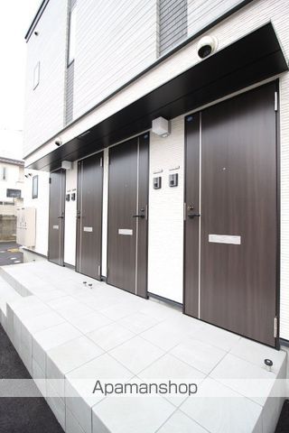 MORZROの玄関写真
