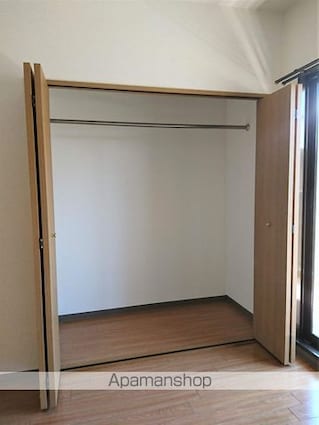 Ｇｒｅｅｎ　Ｃｏａｔ[2LDK/58.5m2]の収納