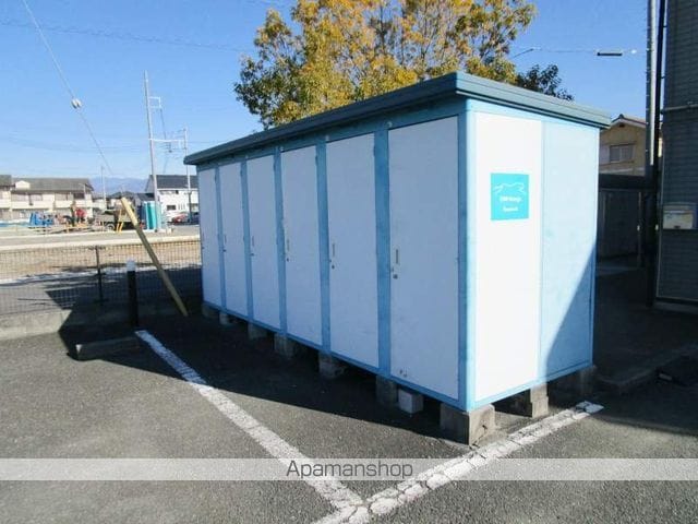 レオパレスレクエルドの外観写真