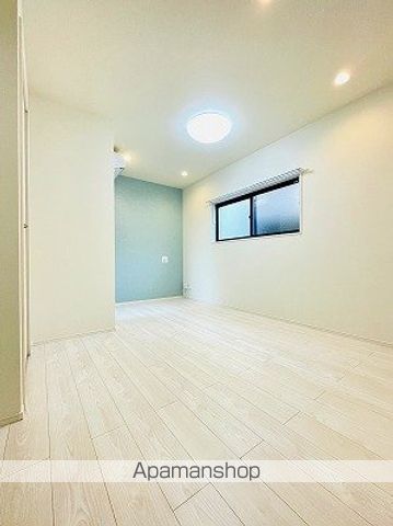 そよ風とラテとの内装写真