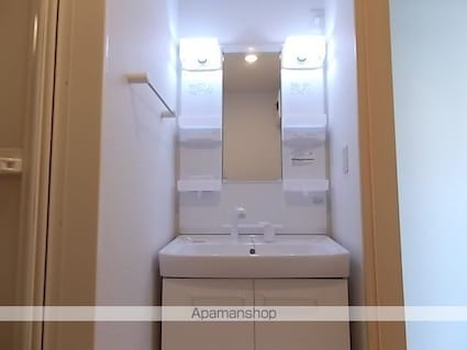 エレガンテⅢ[1LDK/45.89m2]の洗面所