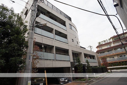 ＡＸＩＳ　若松町[1K/36.39m2]の外観3