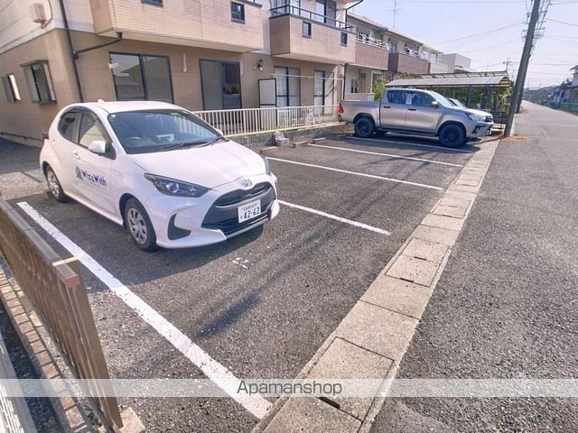 フローラハイツの玄関写真