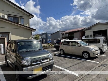 セジュールＭ２[1K/30.28m2]の駐車場