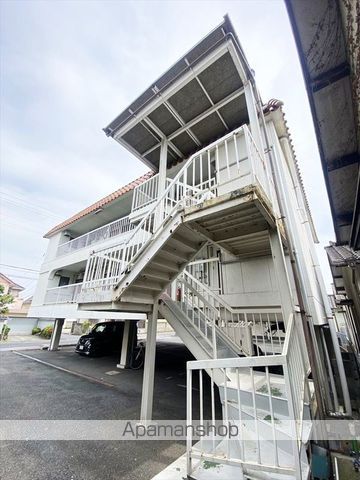 野田マンション D棟の外観写真