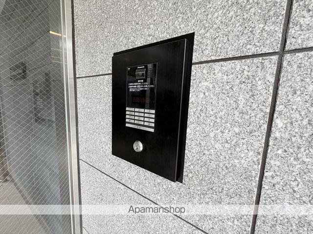 エクレレメディコ天六の玄関写真