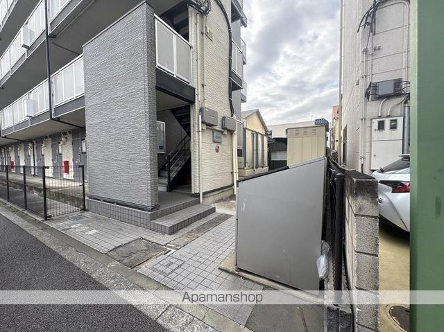 レオパレスエスポワール新宿町の玄関写真
