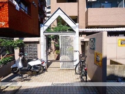 ルエメゾンロワール白木原[1R/17.68m2]のエントランス