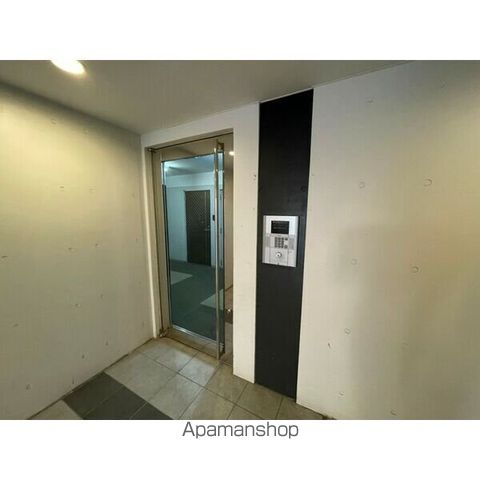 プロヴィデンス北円山の玄関写真