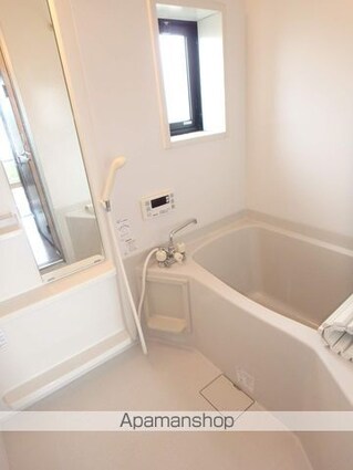 ラフィーネＮａｋａｚａｗａ　Ａ棟[3DK/56.09m2]のバス