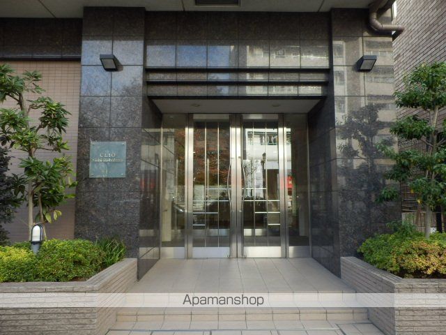 クリオ西池袋の玄関写真
