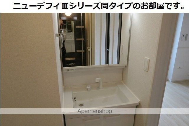 ネーベン パーク 7182の内装写真