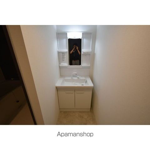 ラグジースペース栄通10の内装写真