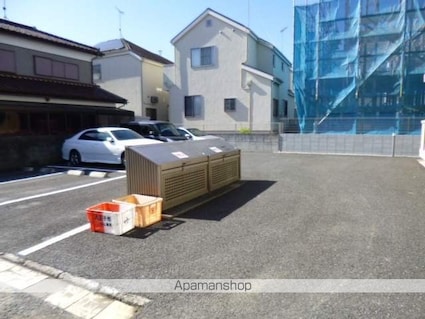 ウェル・クレール[1R/30.03m2]の駐車場1