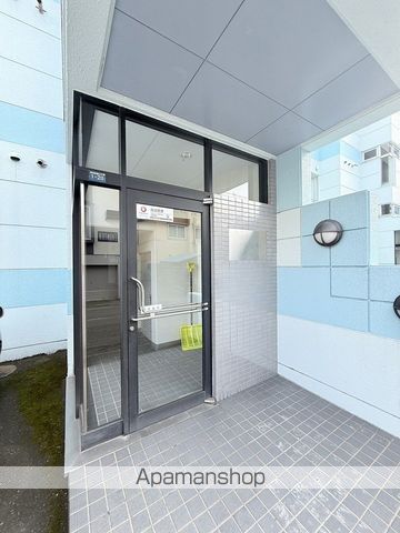 ルーエ山鼻の玄関写真