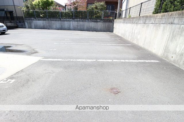 オーパスワンのその他写真