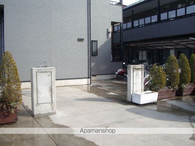 ラシュールの玄関写真