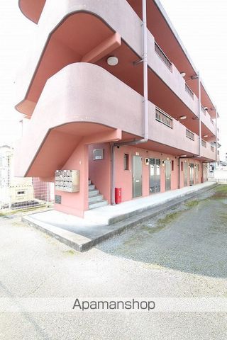 テクトピア伝法の玄関写真