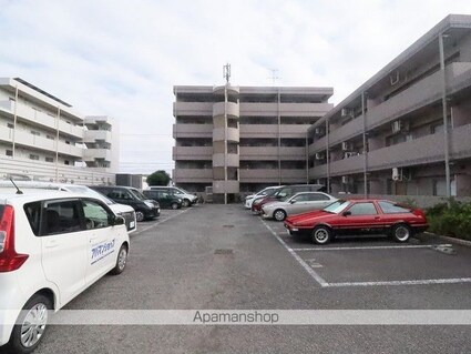 東京都立川市西砂町６丁目[2LDK/59.4m2]の駐車場2