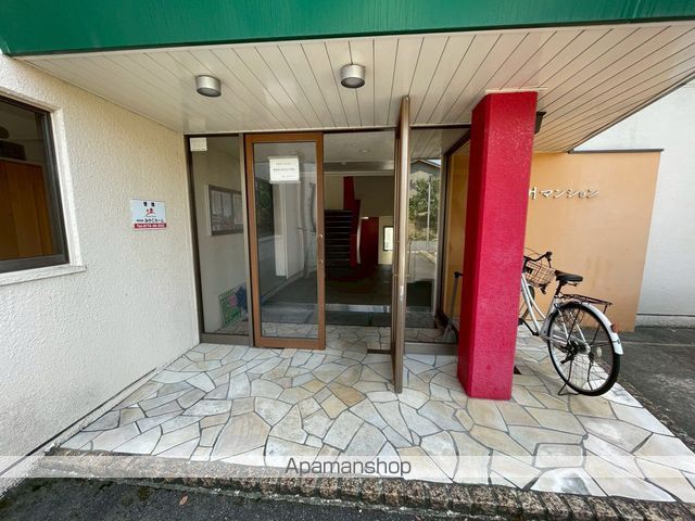 北川マンションの玄関写真