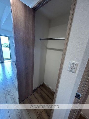 小田急伊勢原駅前マンションの内装写真