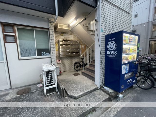 谷田十三マンションの玄関写真