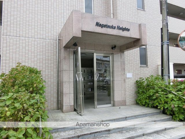 長塚ハイツの玄関写真