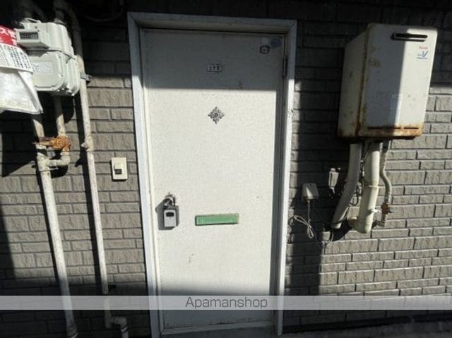 パレスウエストの玄関写真
