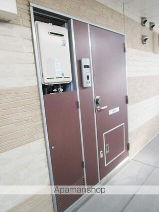 レオパレスＤｅａｒ　ｃｏｕｒｔ[1K/23.18m2]のエントランス1