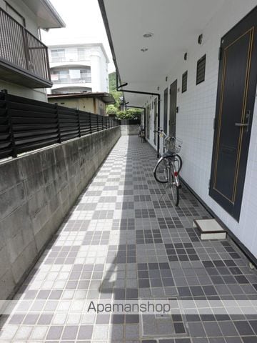 松崎町レジデンスの玄関写真
