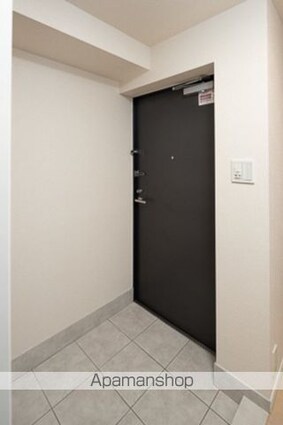 東京都新宿区北新宿４丁目[1LDK/44.31m2]の玄関