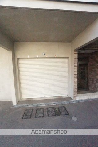 サンテラスクイーンの玄関写真