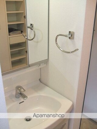 ガーラプレイス新宿御苑[1K/29.6m2]の洗面所