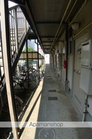 フォーブル日大通りの玄関写真