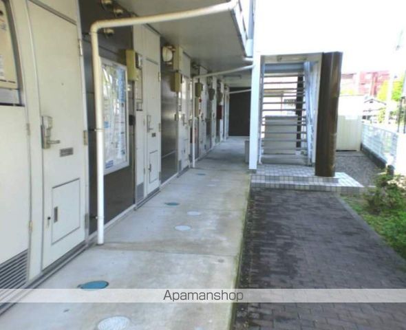 レオパレスフレイグラント多々良の玄関写真