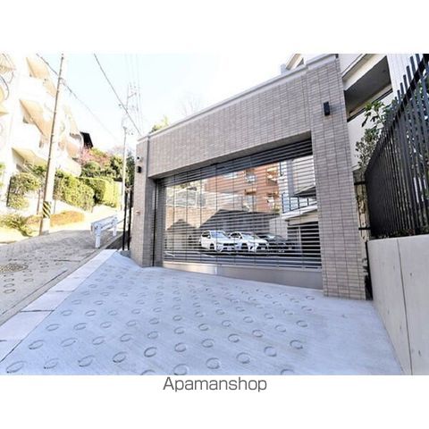 グランドメゾン本山春里町の外観写真