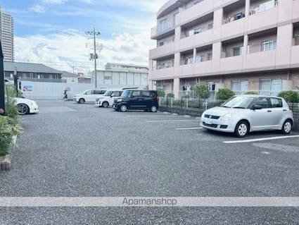 フェアーブリーズ[3LDK/58m2]の駐車場
