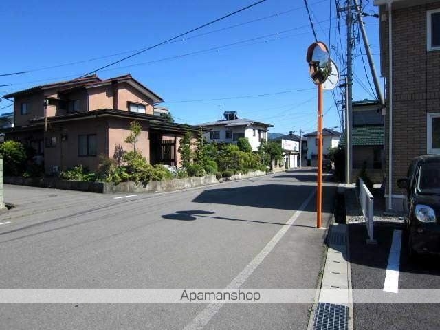 ローズコート・カノン II ABの周辺写真
