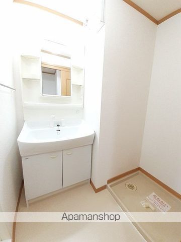 デュエルミサキの内装写真