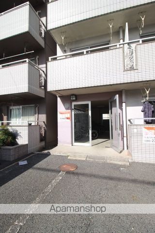 アルフィーネ十日市D棟の玄関写真