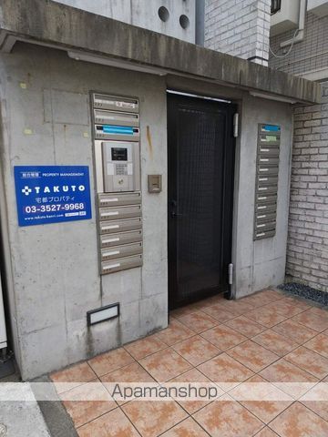 ZESTY神楽坂IIの玄関写真