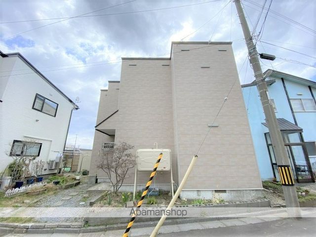港町2丁目12番貸家の外観写真