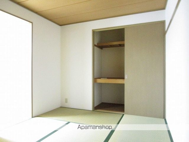 メゾントレビXIIIの内装写真