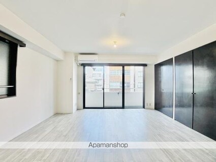 シティハイツ根津[1K/53.38m2]のリビング・居間2