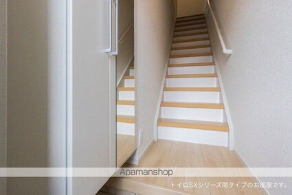 大阪府岸和田市加守町２丁目[1LDK/43.32m2]のリビング・居間