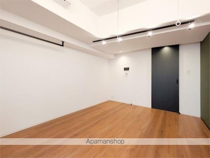 ＺＯＯＭ信濃町[1K/33.24m2]のリビング・居間