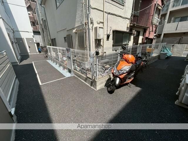 NEO TOKYO ANNEXの玄関写真