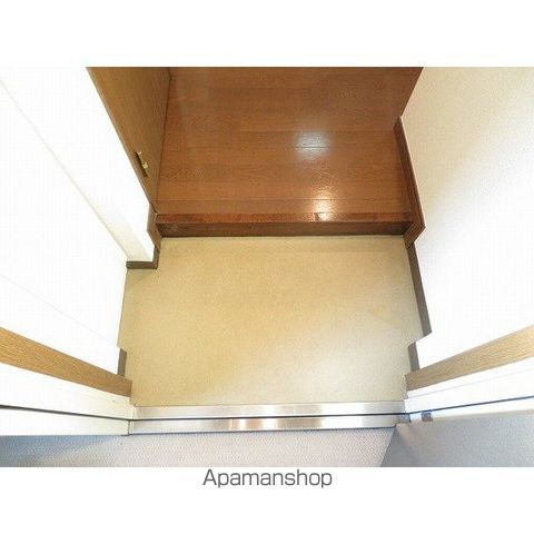 CRESCENT MOTONESの内装写真