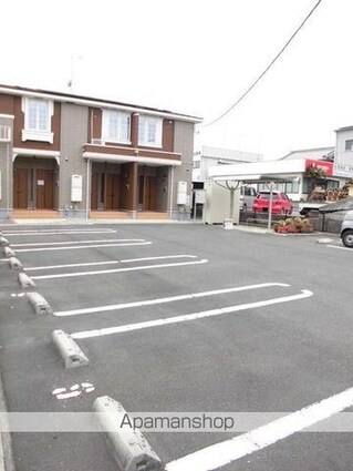 サンフレーア[1R/32.94m2]の駐車場