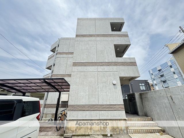 イーストリバーマンションの外観写真